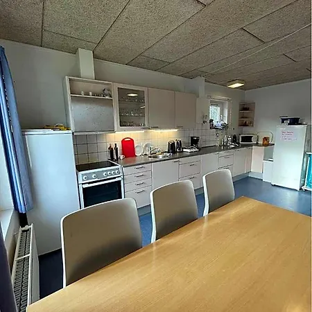 Roslev Vandrerhjem-hostel *